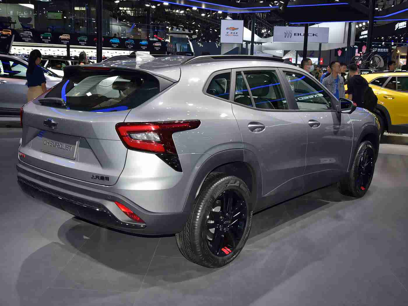 操b软件：“智能驾驶新篇章：操b软件引领汽车行业变革，共创未来出行新时代”-3