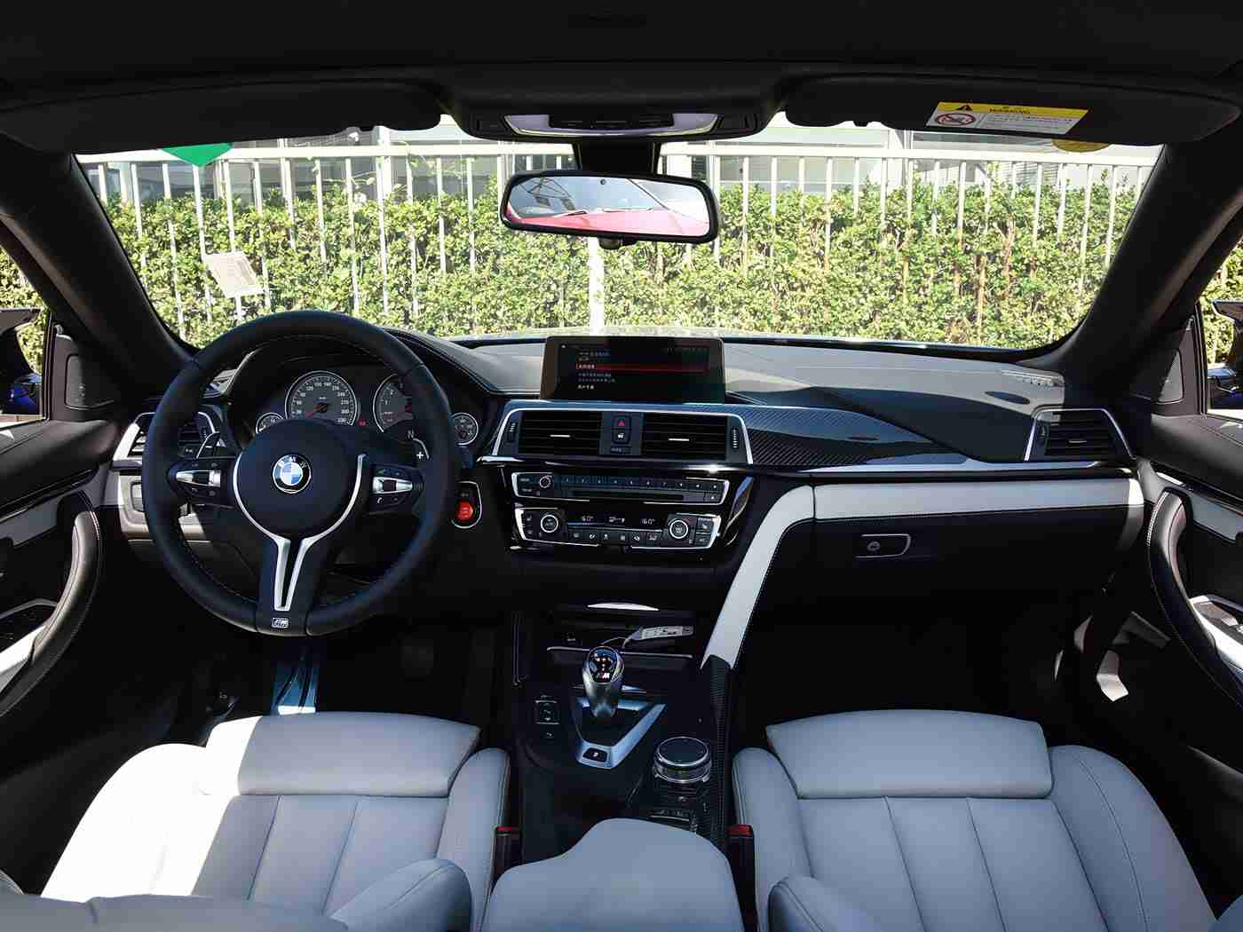 天天日天天舔：极致匠心，驾驭未来——全新SUV演绎品质革新之旅-1