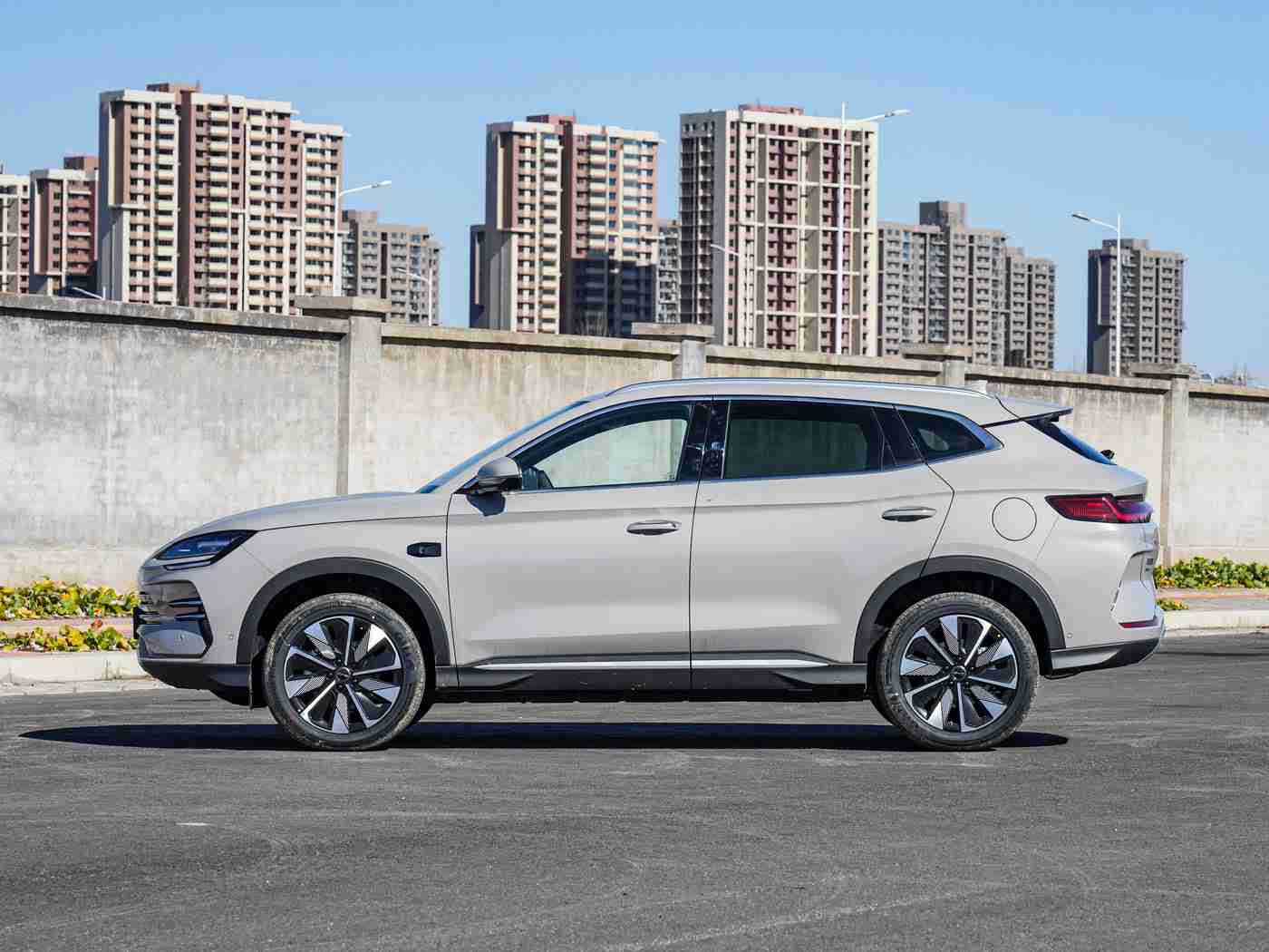 黄色软件app下载3.0.3免费装妆2023网页视频：创新驾驶体验，＂黄色软件＂助车主轻松应对拥堵与娱乐-2