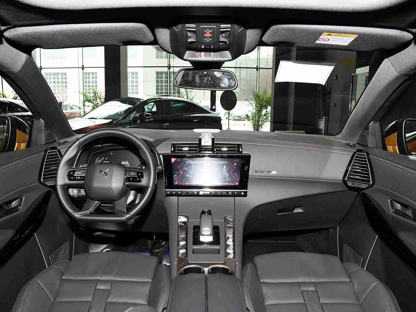 花吸子：绿色出行新宠诞生：环保型“花吸子”汽车即将上市，引领未来出行潮流-2