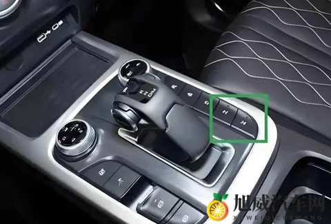 什么是差速锁,有什么用途?2025越野实测+购车避坑新手一看就懂-3