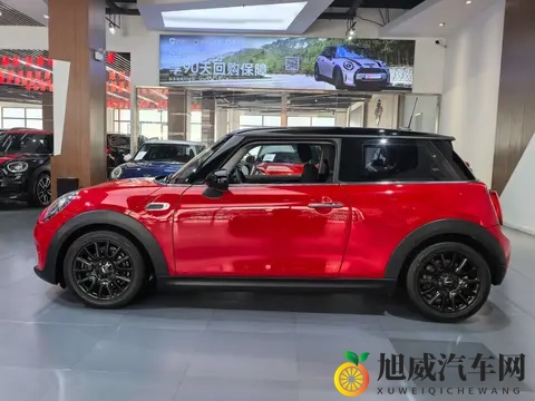 动漫美女裸体软件：智能驾驶新突破，安全出行更无忧-1