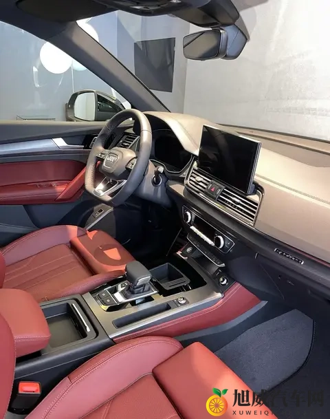 疯了！奥迪Q5L裸车跌破7折，比奔驰GLC省5万，比宝马X3多四驱！-1