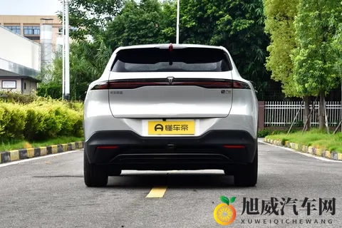 15万级纯电SUV怎么选?看深蓝S05620Ultra纯电版-2