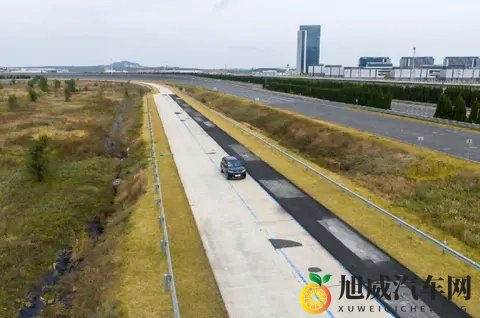 北京现代EO羿欧场地科目体验，底盘下功夫了，15万以内非常能打-3