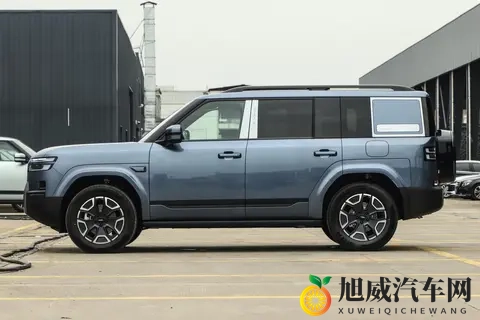 试驾钛7：大空间，长续航，科技感满满，全能SUV提升生活品质-3