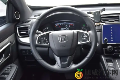 我帮妺妺洗澡忍不住c了她的奶：照顾妹妹洗澡时失态，触碰到敏感部位-2