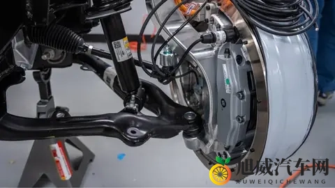 东风奕派007完成申报：功率400千瓦，中国首款量产四轮毂电机车型-3