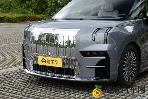 极氪009年底冲量？5年 0 息 省5万  再免15万购置税，让对手怎么活？-2