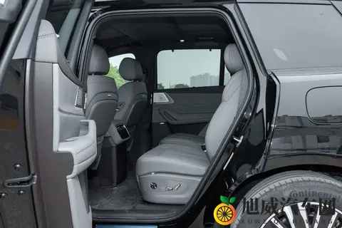 腾势 N8L DM：真能解决家庭出行痛点的六座 SUV-3