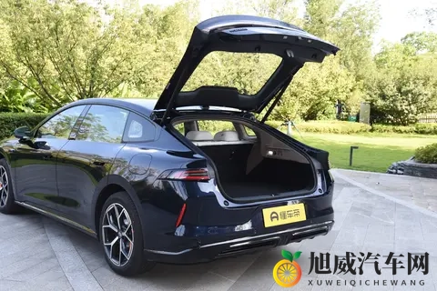 十万级家用SUV新标杆：奇瑞第五代瑞虎8的全维进化-1