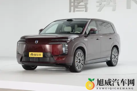 别让第三排成摆设！腾势N8L深度体验：这才叫全家VIP的真相-1