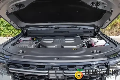 奇瑞终于憋不住了！20T+三把锁+四驱，全系喝92号油还终身质保！-1