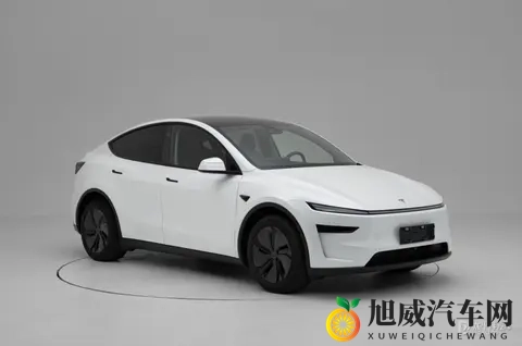 Model Y长续航后驱版上市 2858万起_纯电续航为821km-1