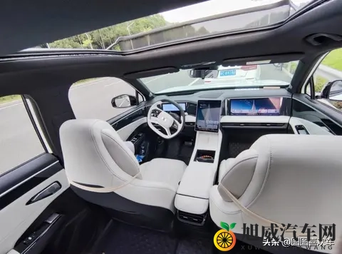 出差强睡我高潮了三次：汽车智能化升级，绿色出行新趋势来袭-2