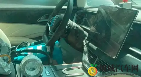 腾势D9改款背后：一辆MPV如何重新定义车里的空间和权力-3