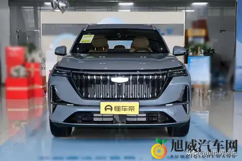 男生和女生一起搓搓搓：科技新潮流：男女携手，共创未来出行-1