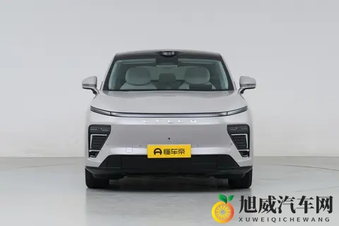 星纪元ET增程版四驱至臻尊享:空间、科技、性能全面评测-3