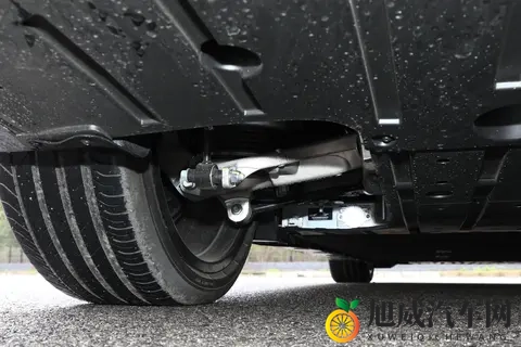 不止代步！阿维塔 12 皇家剧院版，把私人剧院搬进车里-2