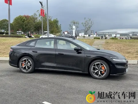 长安启源A06售1099万起,对比阿尔法S5除激光雷达还有优势吗?-3