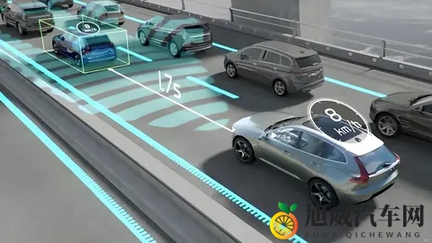 男生女生一起查查查：新能源汽车、智能化成焦点，汽车文化男女同爱-3