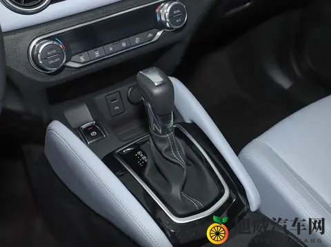 反差黑料：惊人真相，截然不同两面展现-2