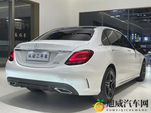 开了不到一年就换？准新一手奔驰C级，这价格真香！-2