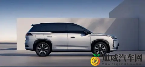 广汽带来一“猛货”,外观霸气,增程纯电皆可选,预售1198万起-2