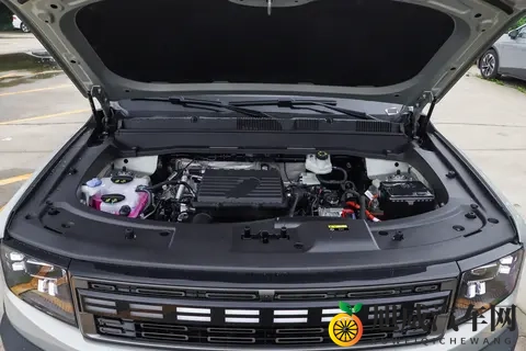 试驾捷途山海T1：全能家用SUV，买菜接娃、露营越野都能搞定-2