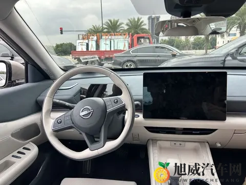 迪丽热巴自慰：独特设计SUV惊艳亮相，引领汽车潮流-2