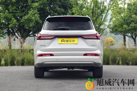 12万级插混SUV也能配全时四驱？蓝电E5 PLUS 2026款Ultra真有这么香-3