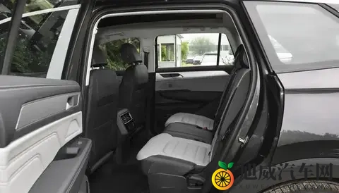 五款配置，中配性价比均衡，大众揽巡购车手册-2