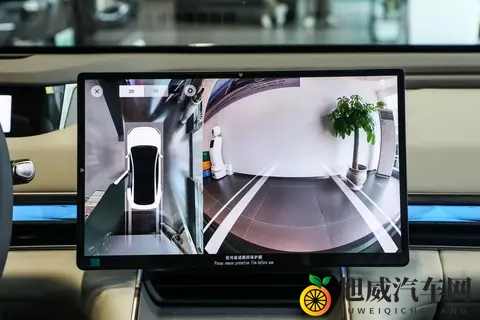 星纪元 ES 2025 款纯电版：城区辅助驾驶神器，家用选它不后悔-3