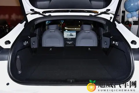 换车别着急！中大型轿车卷王来了，空间配置都拉满-3