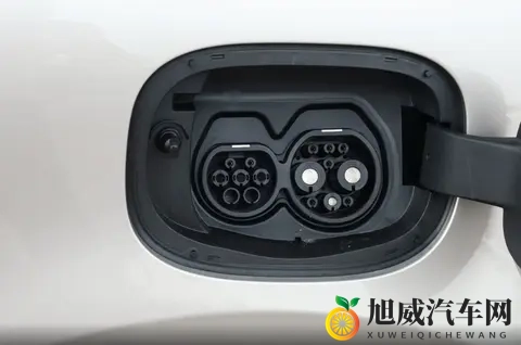 实力再提升，长安Lumin宝藏版惊喜来袭，优惠价479万起-1