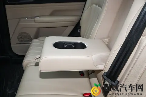 开了2025款捷途山海L7 PLUS，我觉得家用SUV就应该这样-3