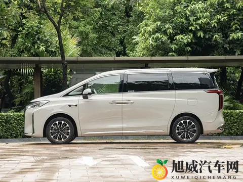 这款插混MPV不足29万起！配激光雷达+四块大屏，后排独立航空座椅-2