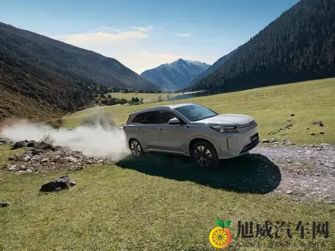 12万级全能插混SUV!配四驱、露营,第三代蓝电E5 PLUS 开启预售-3