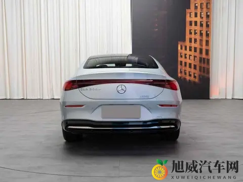 奔驰纯电CLA要来了，国产车围剿下它能活吗？豪华品牌最后的倔强-2