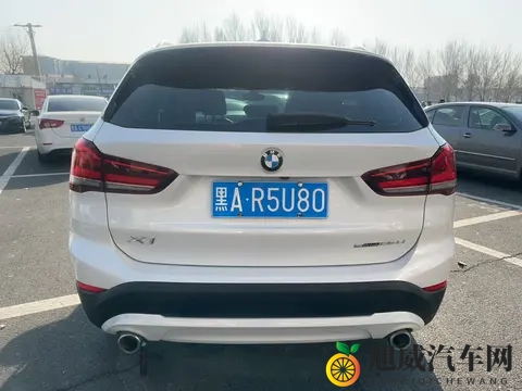 20款宝马X1:88万公里,白色颜值,112万,家用代步优选-1