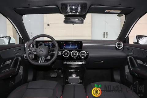 奔驰 A 级避坑：A 200 L 比 180 L 贵 2 万值吗？-3