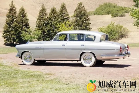 带镀金马桶的劳斯莱斯？126万欧元成交的定制传奇-1