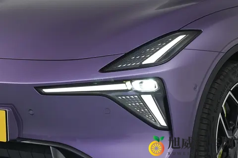 3纳米座舱芯片+激光雷达,预售1399万起,这轿跑太戳心了!-1