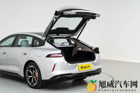 2025广州车展，小鹏X9增程比纯电便宜5万，算力翻四倍-1