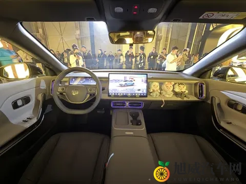 1058 万起 零跑Lafa 5 正式开启预售-1