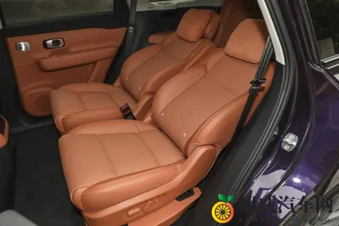 18万拿下6座智能大空间！2026款零跑C16纯电智尊版深度体验-1