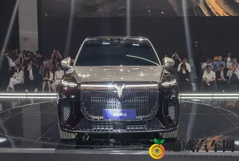 岚图泰山来了：六座头等舱的豪华SUV，售价50万可靠吗？-3