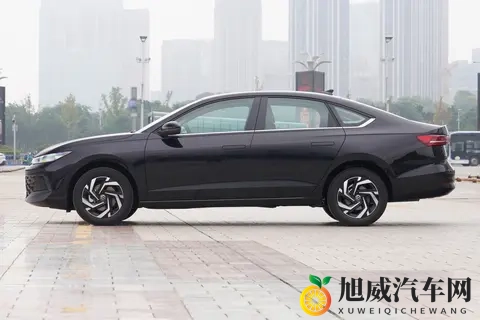 新车  隐藏式门把手_电子怀挡设计_11月上市，上汽大众朗逸Pro下线-3