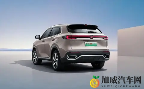 新款长安CS55PLUS PHEV新增版本上市 售价1129万元-3