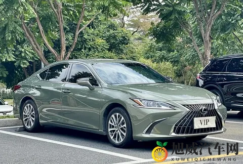 22年上牌雷克萨斯ES,4万公里,18万多带回家!-3